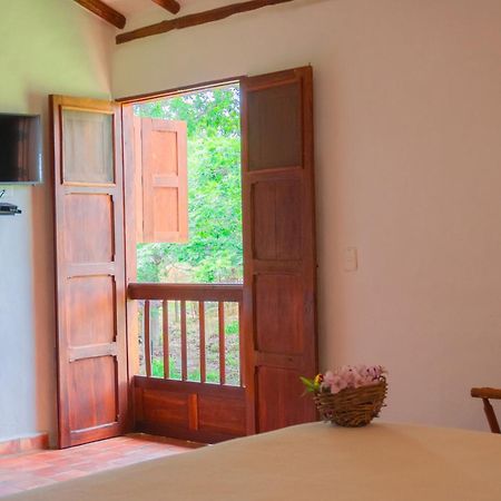 בריצ'ארה Hotel Hacienda Macedonia מראה חיצוני תמונה